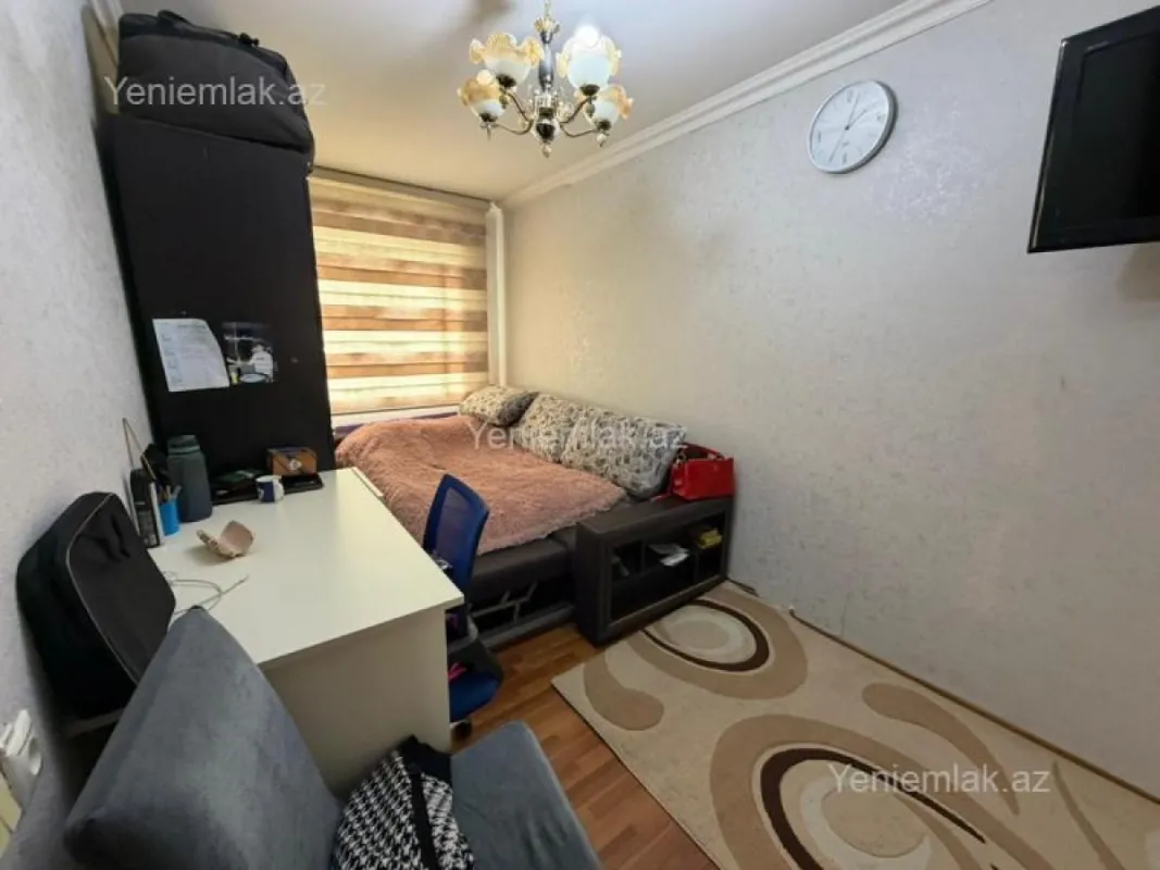 Satılır 2 otaqlı köhnə tikili 55 m²