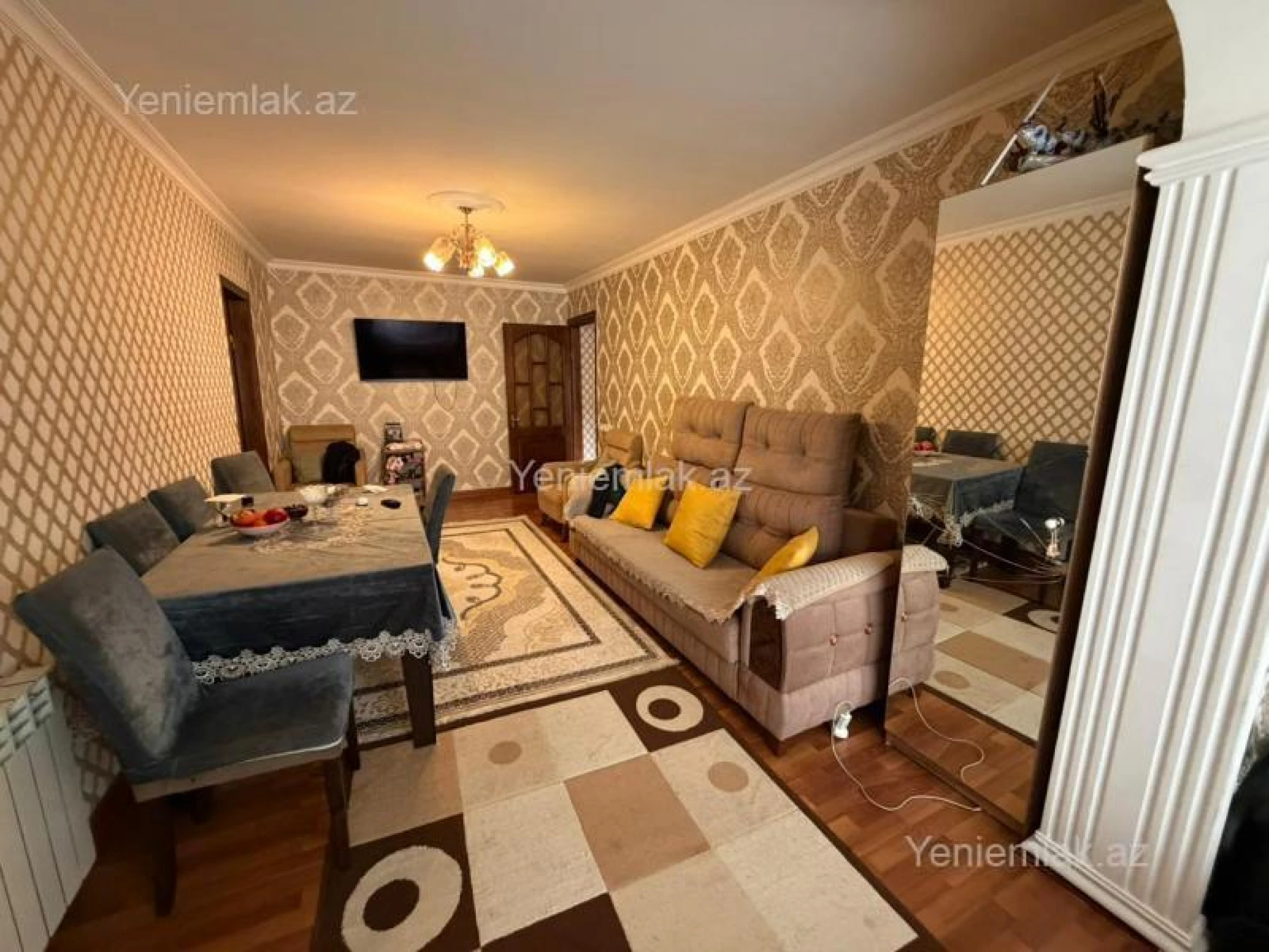 Satılır 2 otaqlı köhnə tikili 55 m²