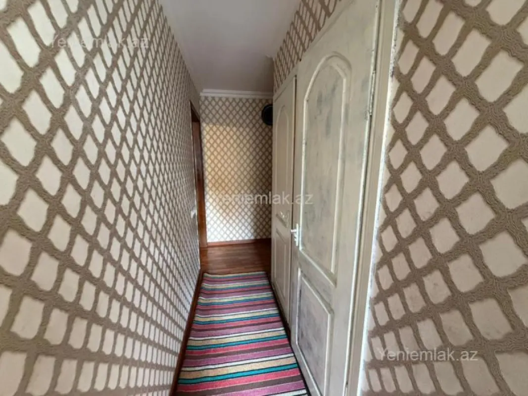 Satılır 2 otaqlı köhnə tikili 55 m²