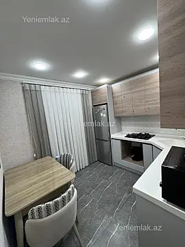 Satılır 2 otaqlı köhnə tikili 65 m²
