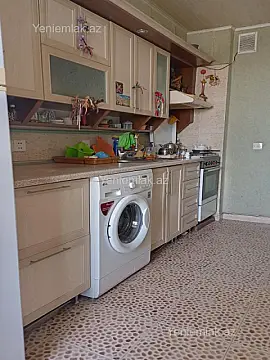 Satılır 3 otaqlı köhnə tikili 80 m²