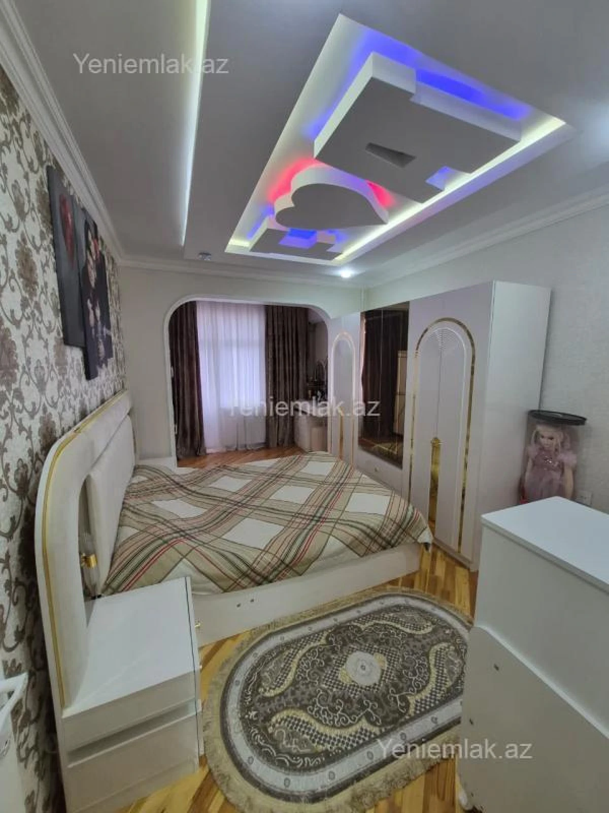 Satılır 4 otaqlı köhnə tikili 120 m²