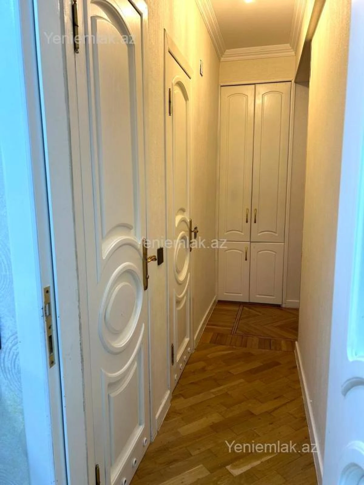 Satılır 2 otaqlı köhnə tikili 70 m²