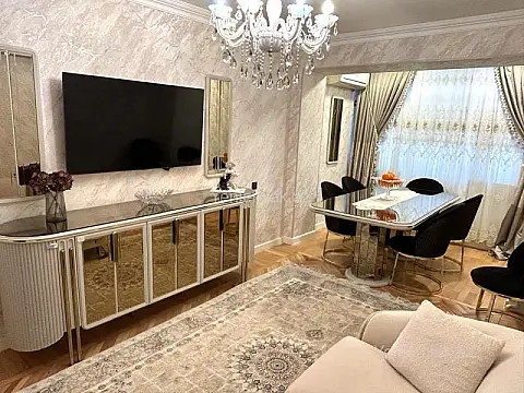 Satılır 2 otaqlı köhnə tikili 70 m²