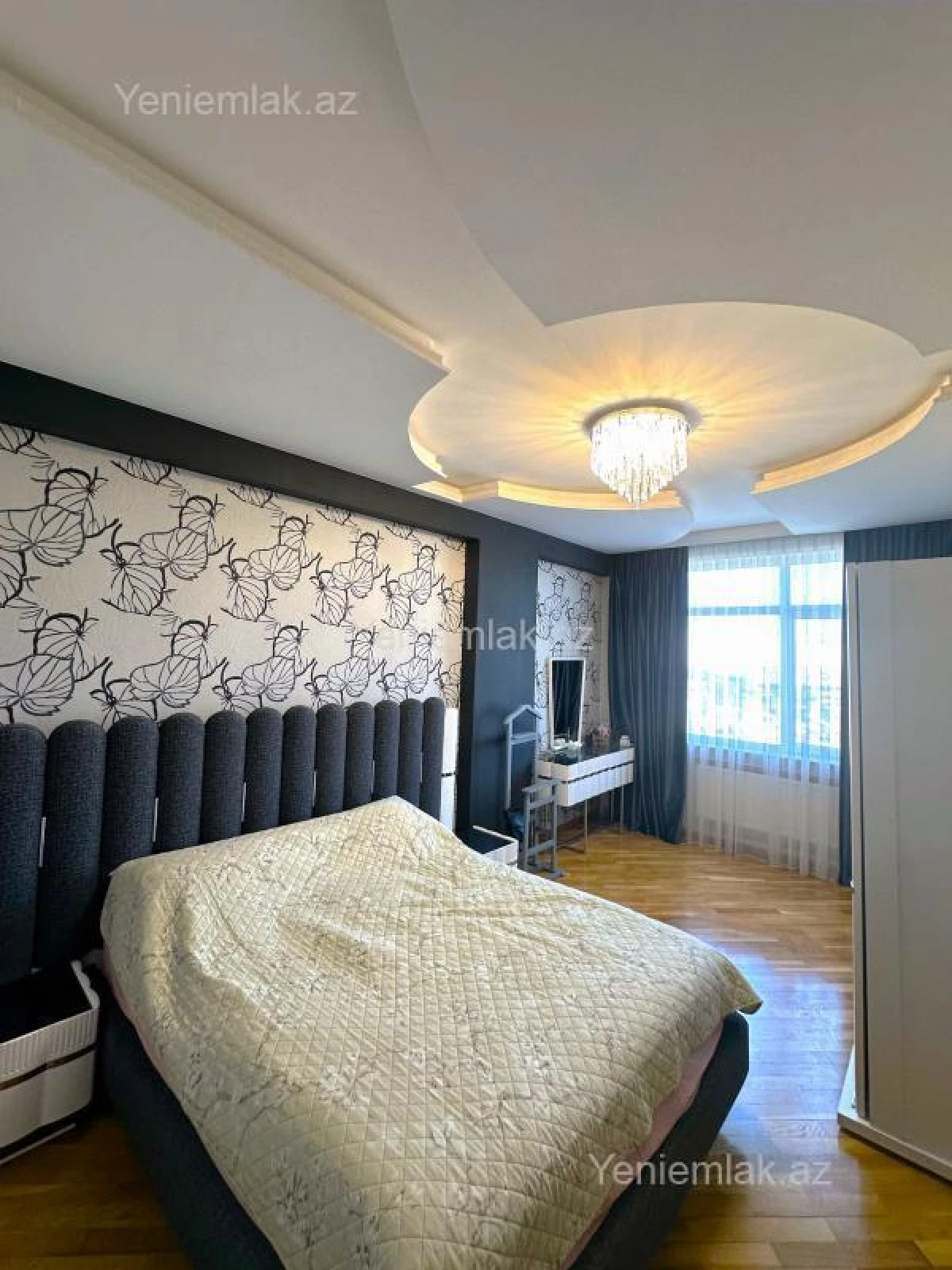Satılır 3 otaqlı yeni tikili 110 m²