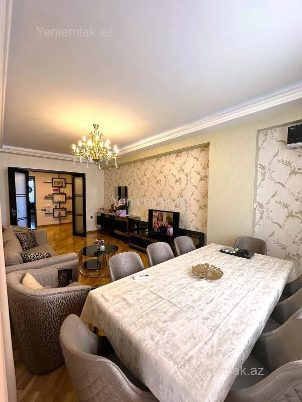 Satılır 3 otaqlı yeni tikili 110 m²