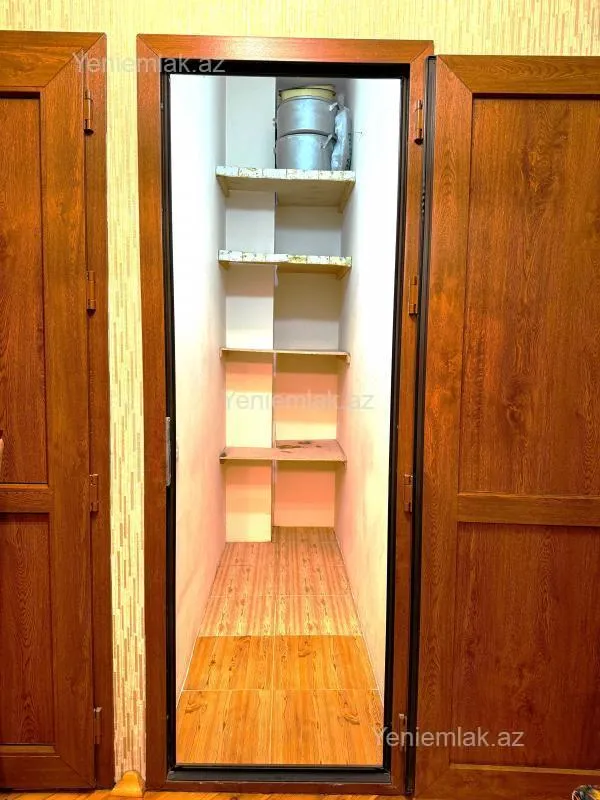 Satılır 4 otaqlı yeni tikili 130 m²