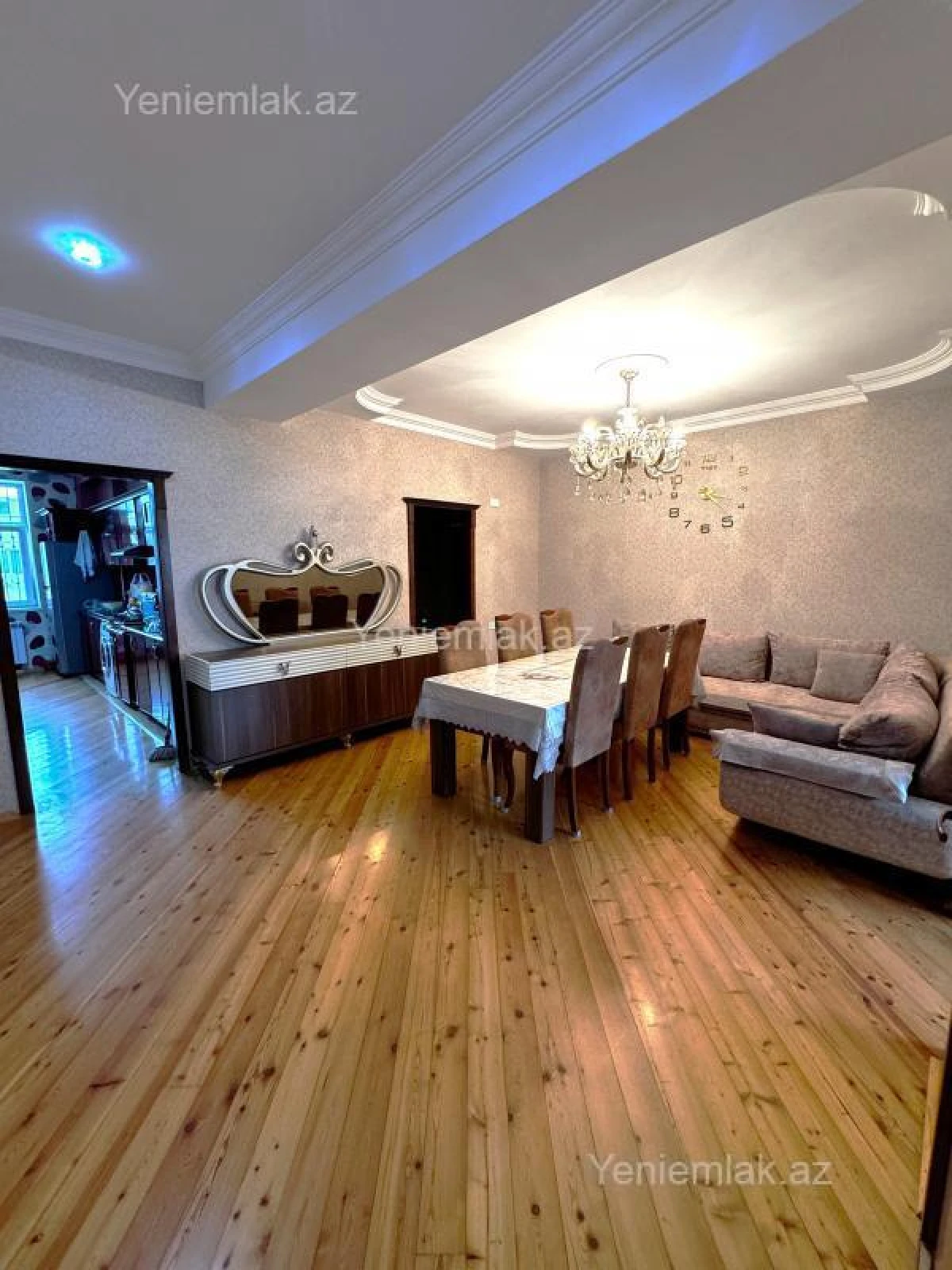 Satılır 4 otaqlı yeni tikili 130 m²