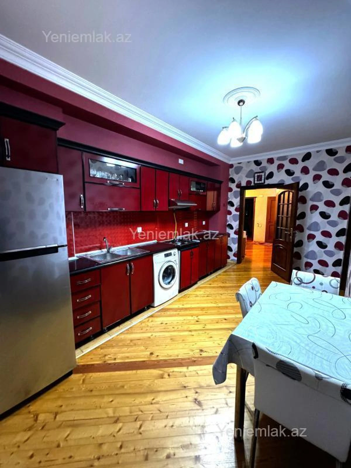Satılır 4 otaqlı yeni tikili 130 m²