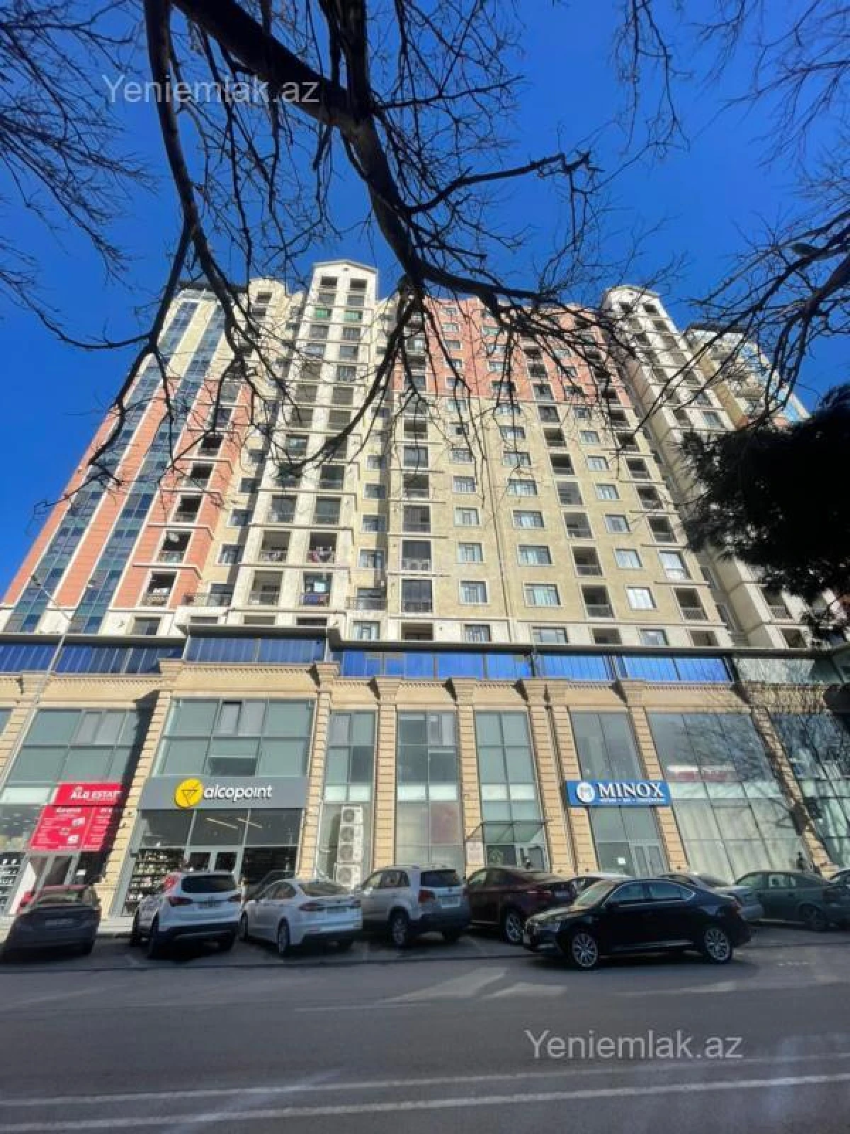 Satılır 3 otaqlı yeni tikili 137.2 m²