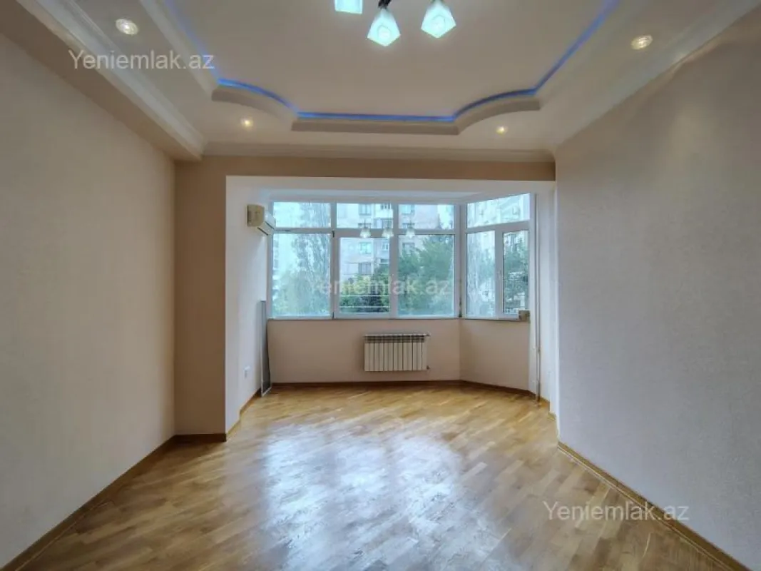 Satılır 2 otaqlı yeni tikili 60 m²