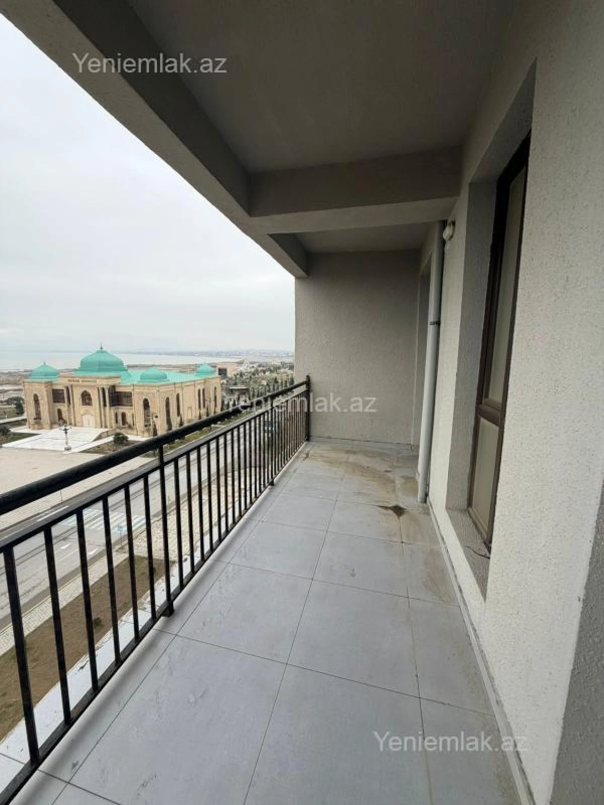 Satılır 3 otaqlı yeni tikili 133.38 m²