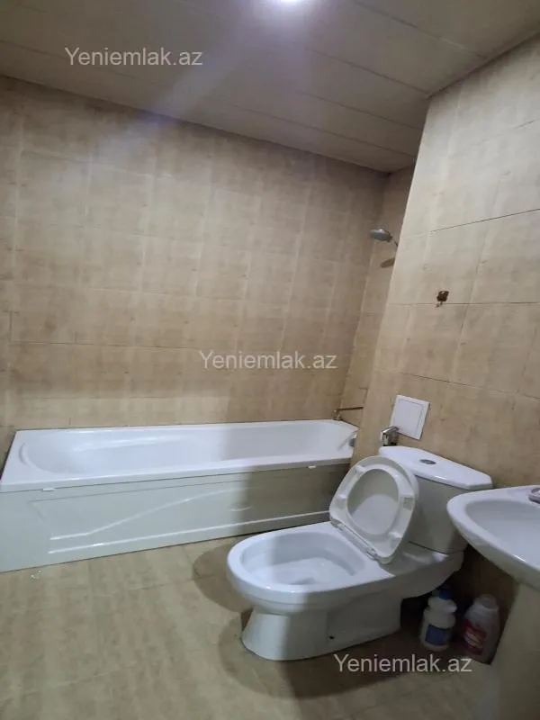 Satılır 3 otaqlı yeni tikili 70 m²