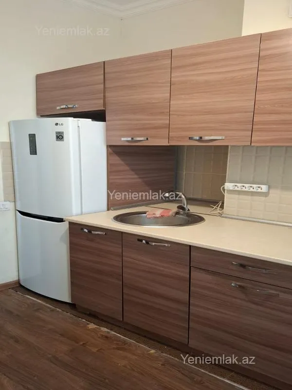 Satılır 3 otaqlı yeni tikili 70 m²