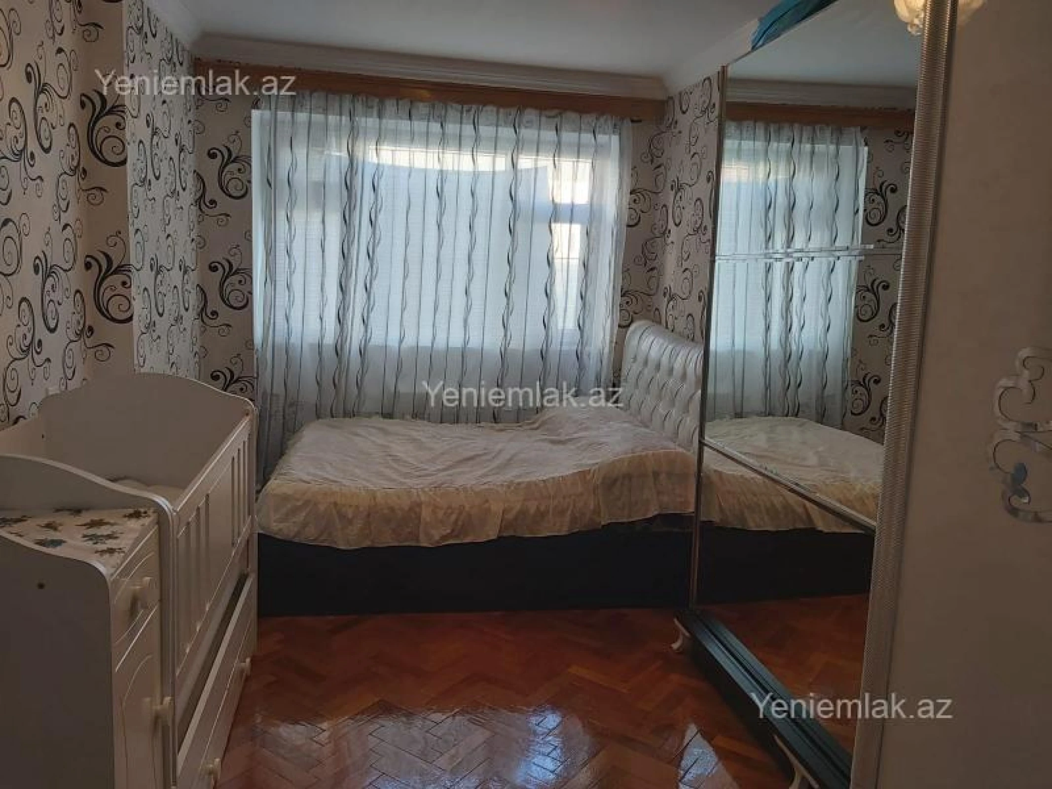 Satılır 3 otaqlı köhnə tikili 85 m²
