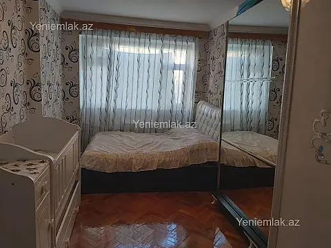 Satılır 3 otaqlı köhnə tikili 85 m²