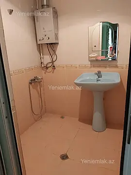 Satılır 3 otaqlı köhnə tikili 85 m²