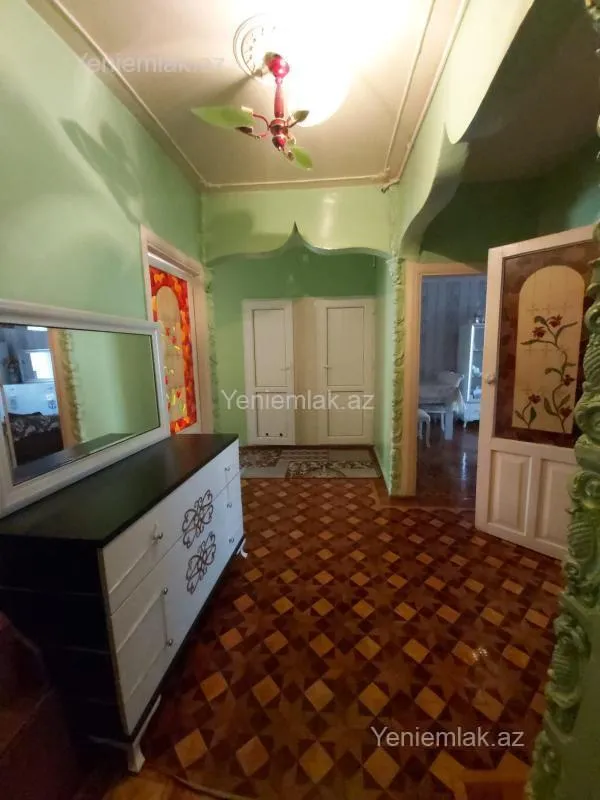 Satılır 3 otaqlı köhnə tikili 85 m²