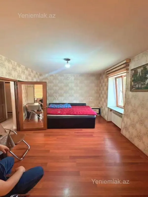 Satılır 1 otaqlı köhnə tikili 40 m²