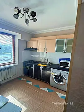 Satılır 1 otaqlı köhnə tikili 40 m²
