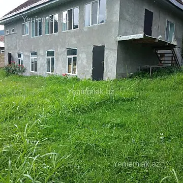 Satılır 6 otaqlı həyət evi 200 m² — Şəki 6 otaq 200.00 m²