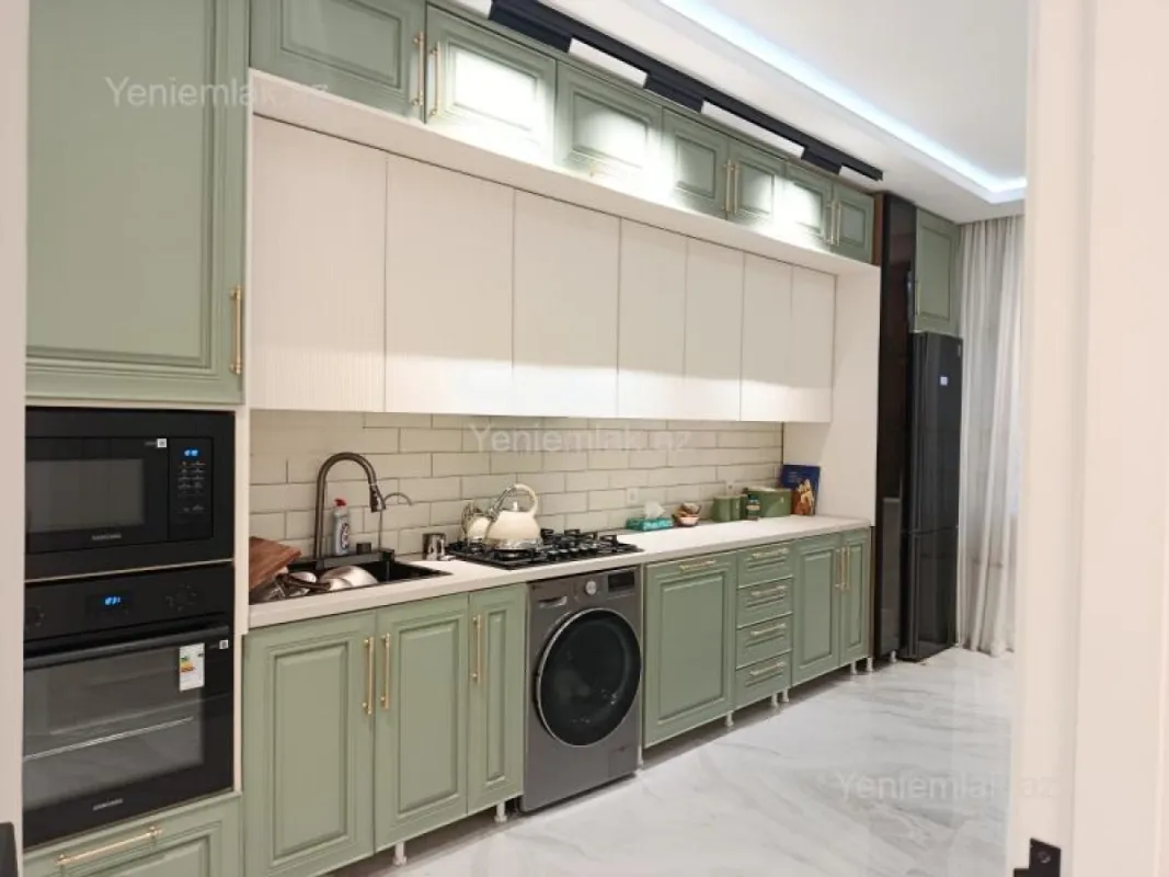Satılır 2 otaqlı yeni tikili 107.7 m²