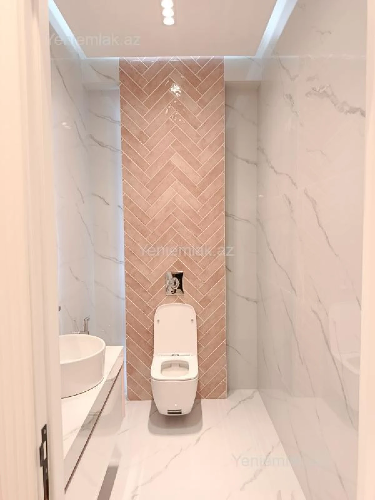 Satılır 2 otaqlı yeni tikili 107.7 m²