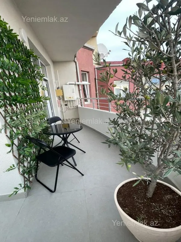 Satılır 2 otaqlı yeni tikili 60 m²