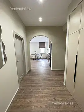 Satılır 2 otaqlı yeni tikili 60 m²