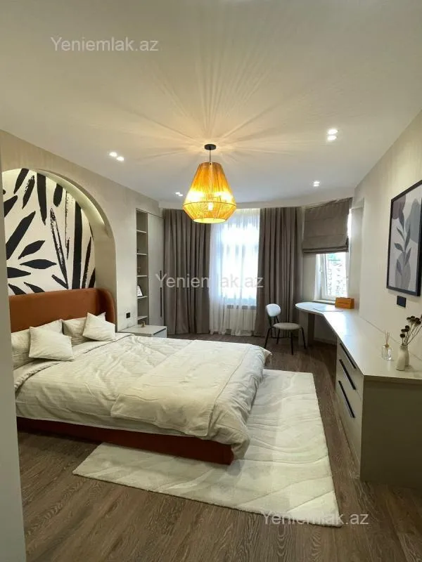 Satılır 2 otaqlı yeni tikili 60 m²