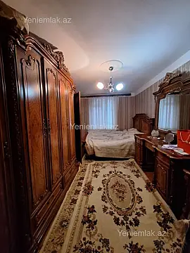 Satılır 4 otaqlı köhnə tikili 90 m²