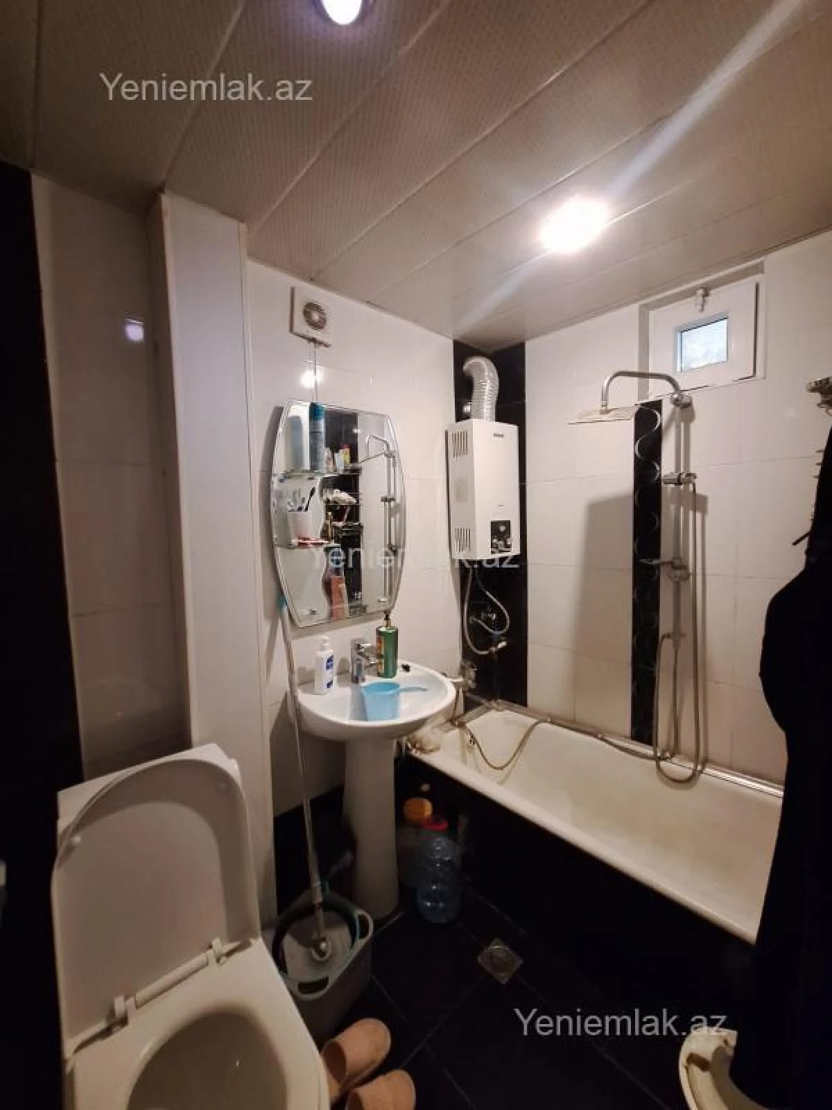 Satılır 4 otaqlı köhnə tikili 90 m²