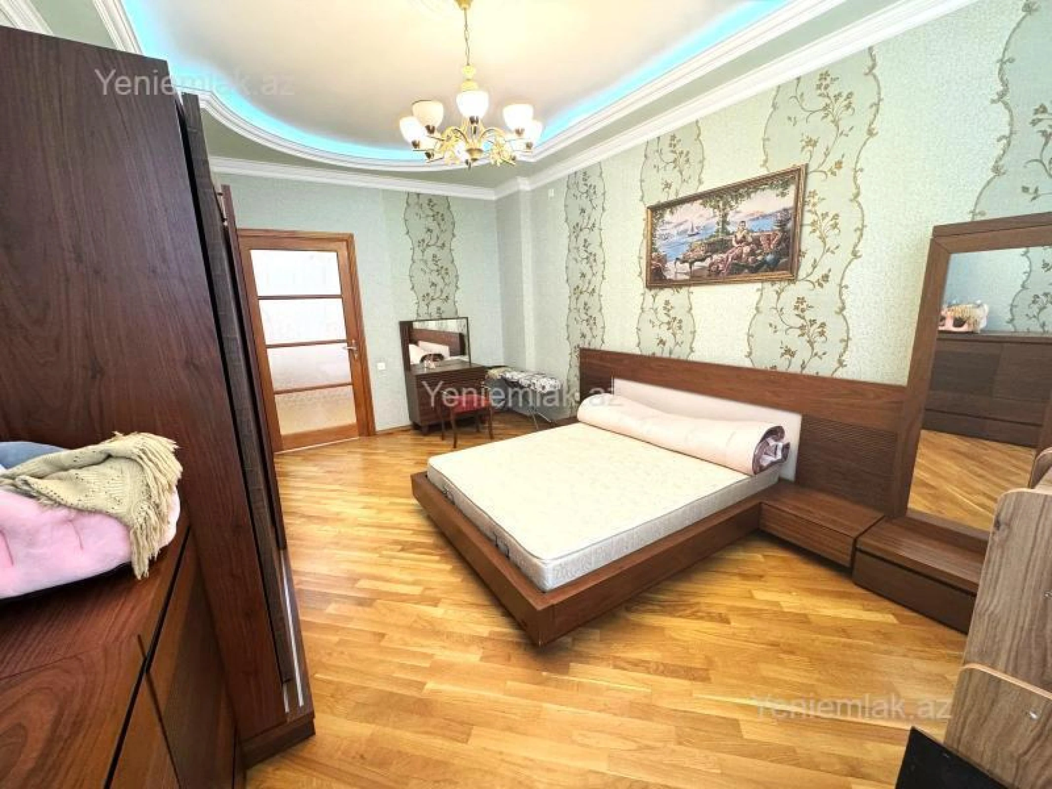 Satılır 3 otaqlı yeni tikili 165.5 m²