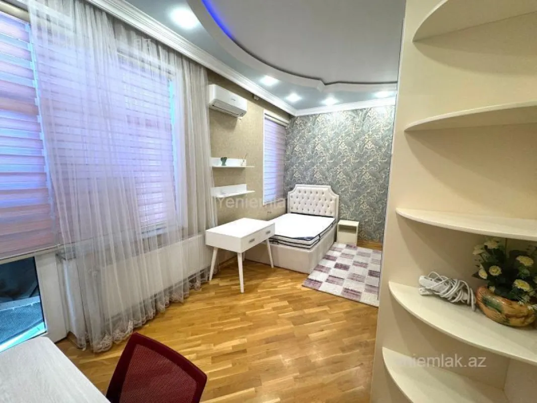 Satılır 3 otaqlı yeni tikili 165.5 m²
