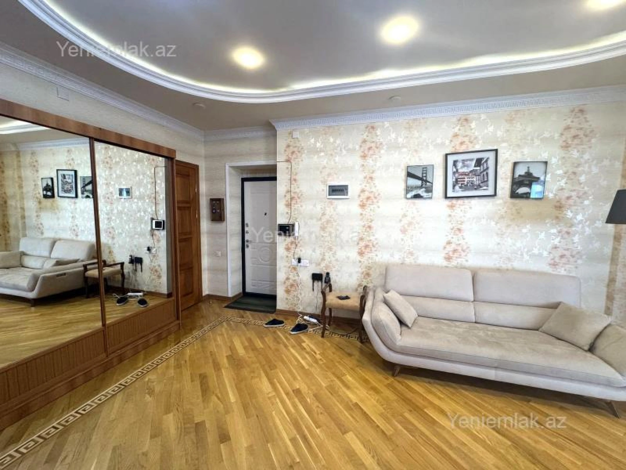 Satılır 3 otaqlı yeni tikili 165.5 m²