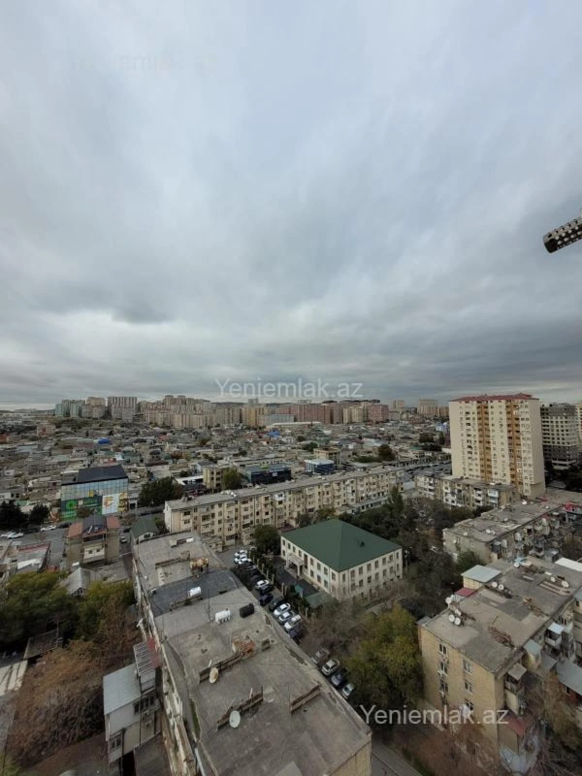 Satılır 3 otaqlı yeni tikili 100 m²