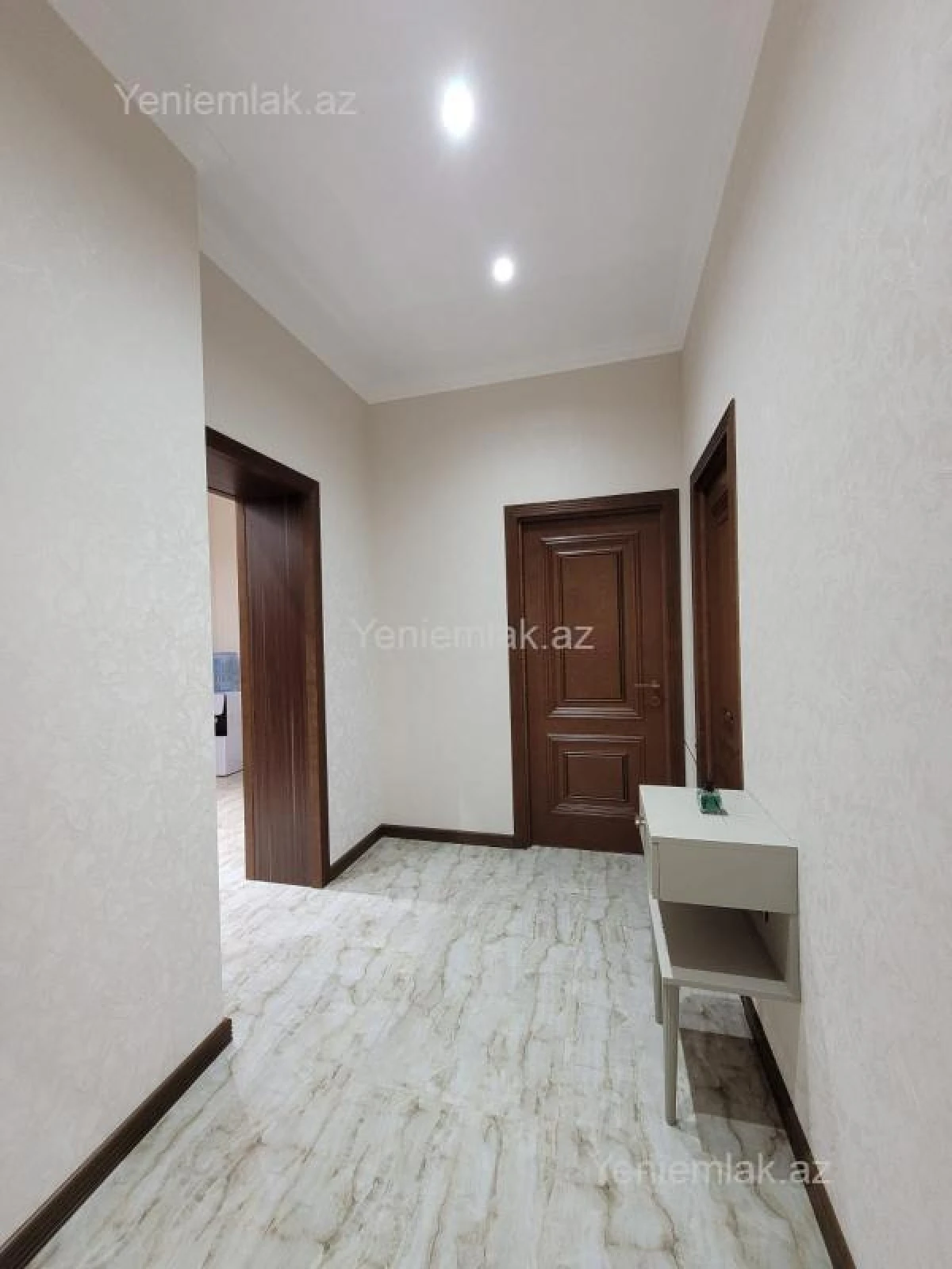 Satılır 3 otaqlı yeni tikili 100 m²