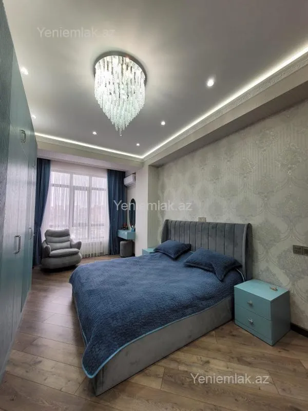 Satılır 3 otaqlı yeni tikili 100 m²