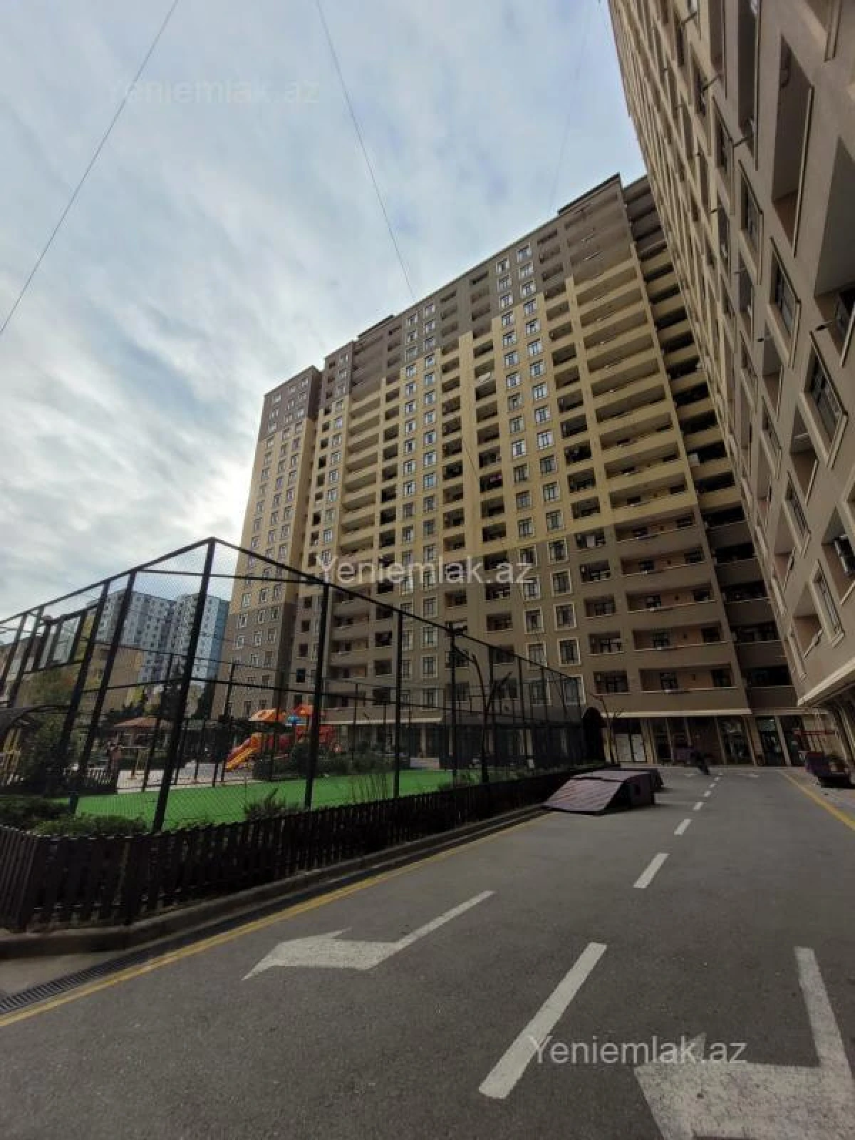 Satılır 3 otaqlı yeni tikili 100 m²