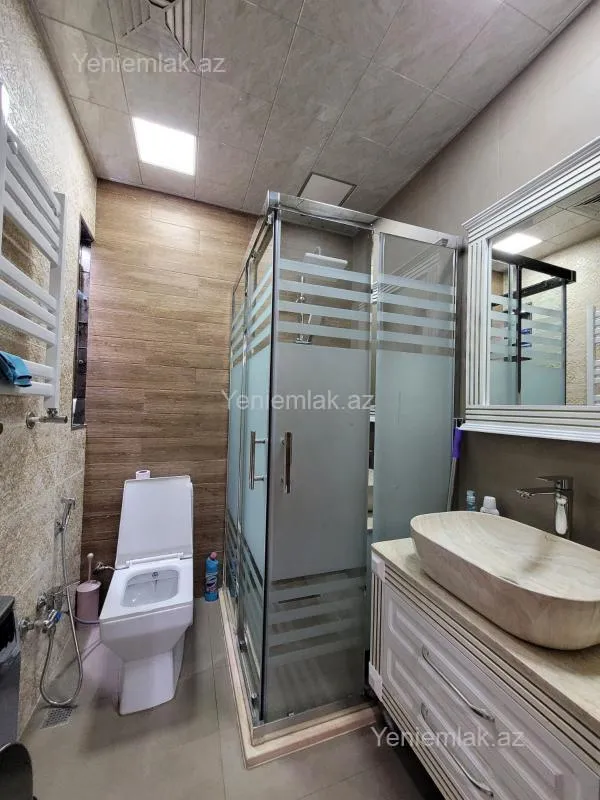 Satılır 3 otaqlı yeni tikili 100 m²