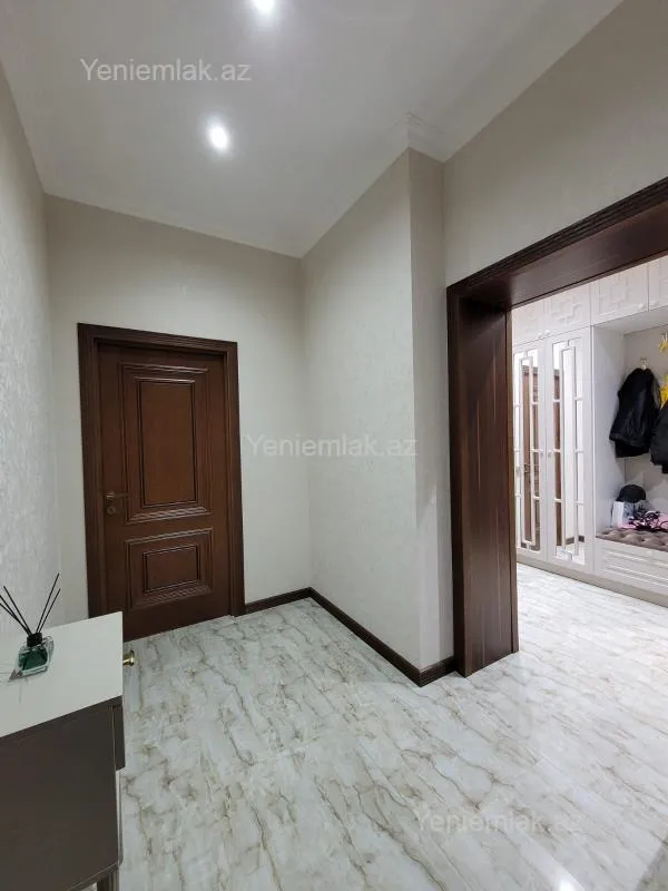 Satılır 3 otaqlı yeni tikili 100 m²