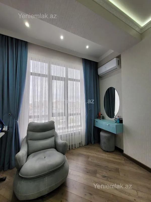 Satılır 3 otaqlı yeni tikili 100 m²