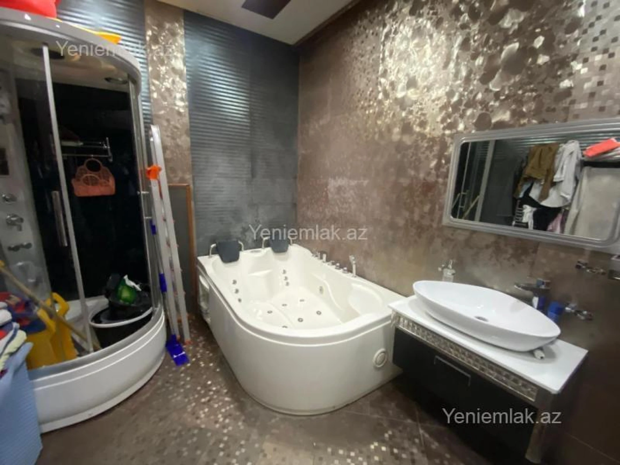 Satılır 3 otaqlı yeni tikili 155 m²