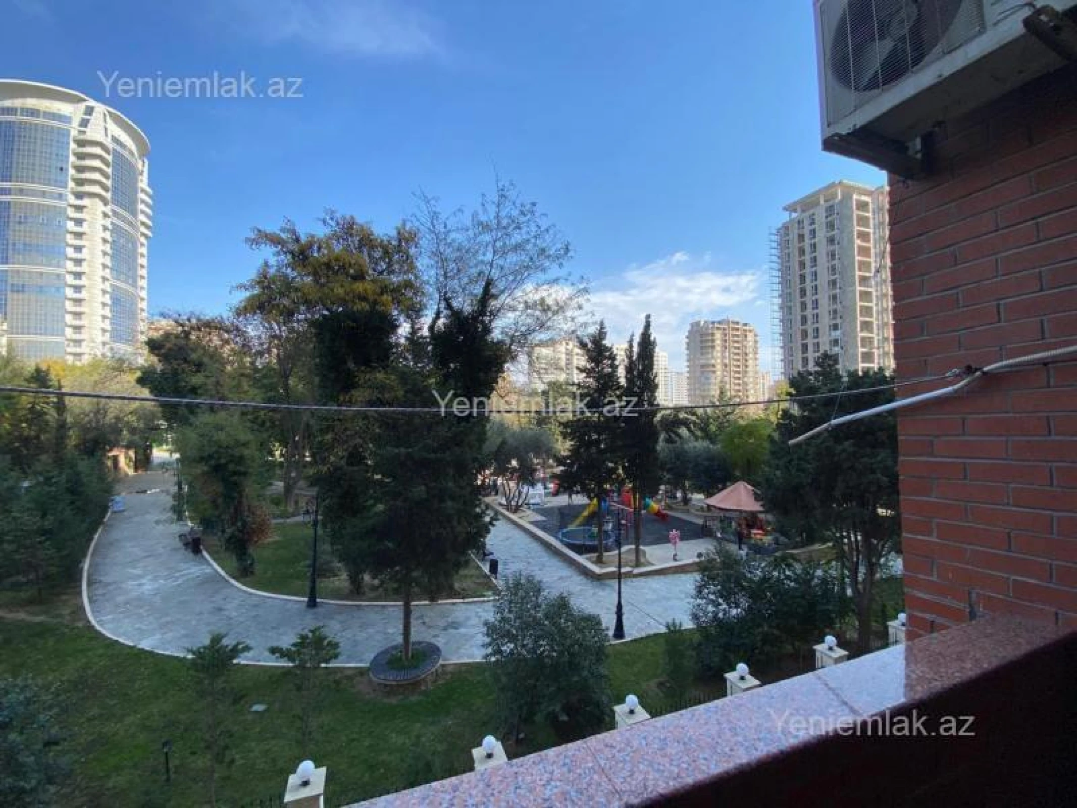 Satılır 3 otaqlı yeni tikili 155 m²