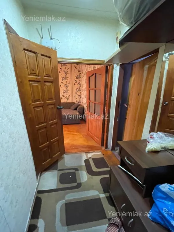 Satılır 1 otaqlı köhnə tikili 35 m²