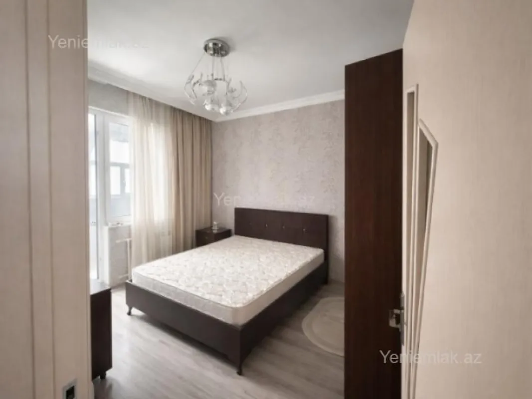 Satılır 3 otaqlı köhnə tikili 80 m²