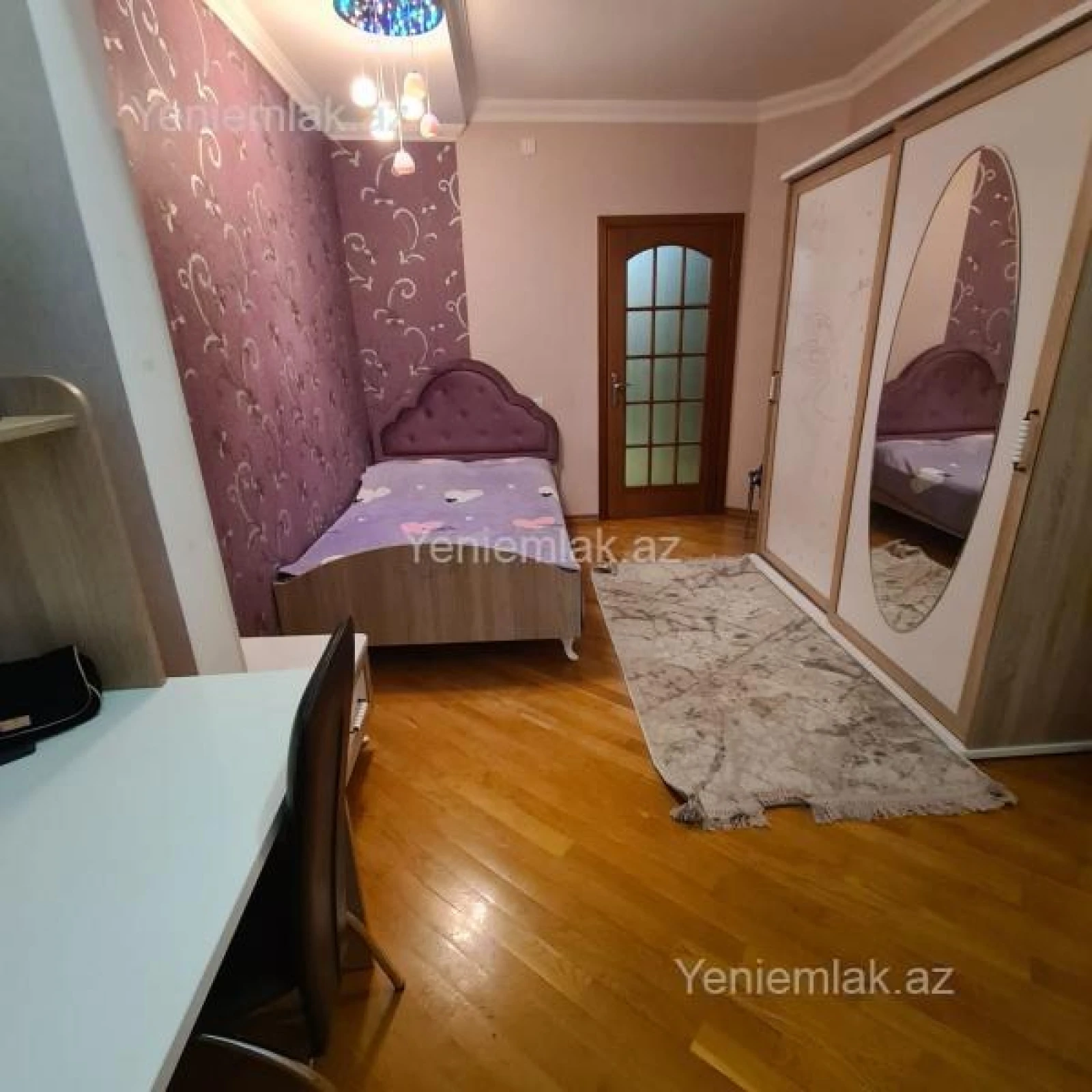 Satılır 4 otaqlı köhnə tikili 105 m²