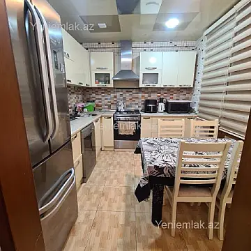 Satılır 4 otaqlı köhnə tikili 105 m²