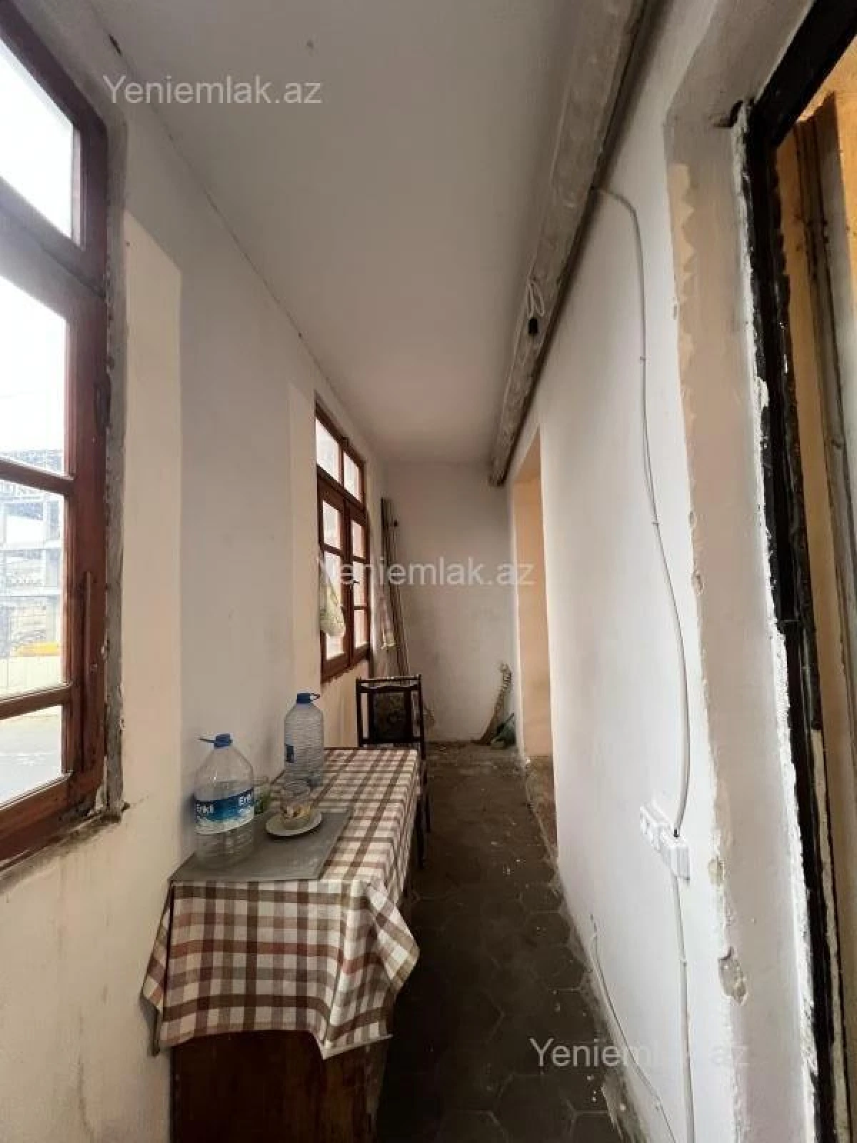Satılır 2 otaqlı köhnə tikili 40 m²