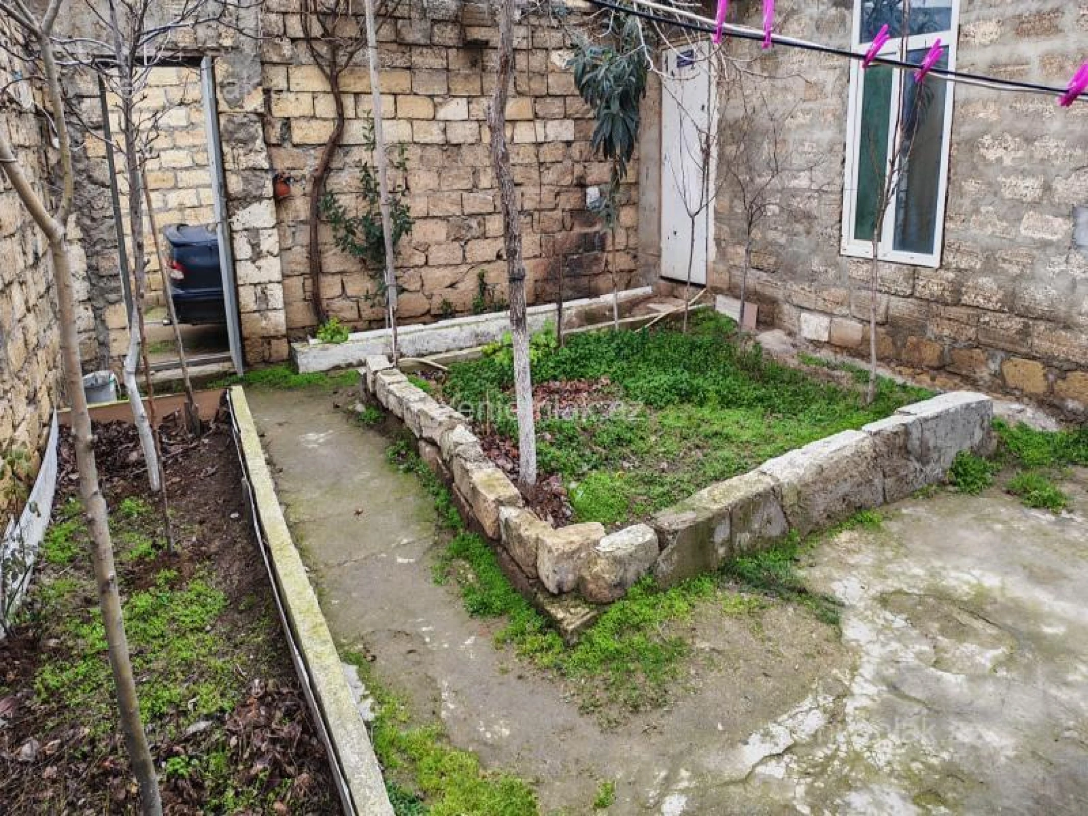 Satılır 2 otaqlı həyət evi 60 m²